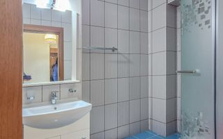 Apartament Spațios de 2 Camere | Zona Răcădău | 2 Băi | Loc de Parcare - Poză 7