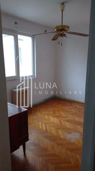 Apartament 3 camere de vânzare – Dâmbu, Etaj 3 - Poză 3