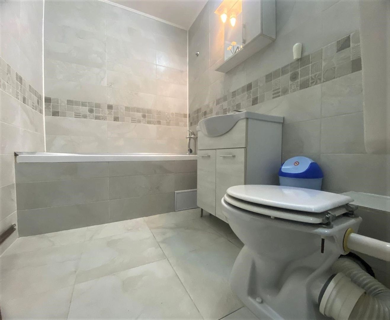 Inchiriere apartament cu 2 camere - Calea Bucuresti, Targoviste - Poză 9