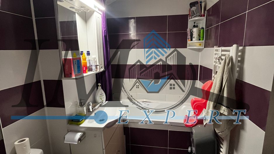 Apartament renovat cu 2 camere de vânzare in Sebeș - Poză 4