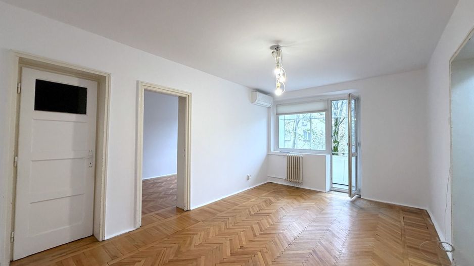 2 camere Chopin-Floreasca etaj 2 din 3 | balcon | vedere gradina - Poză 1