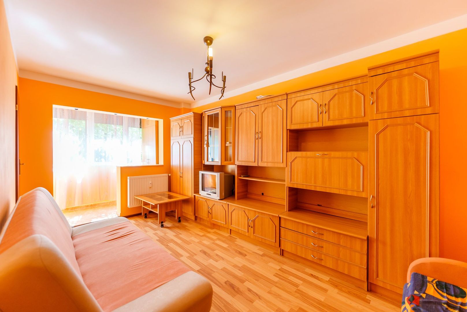 Apartament mobilat și utilat zona Podgoria - Poză 1