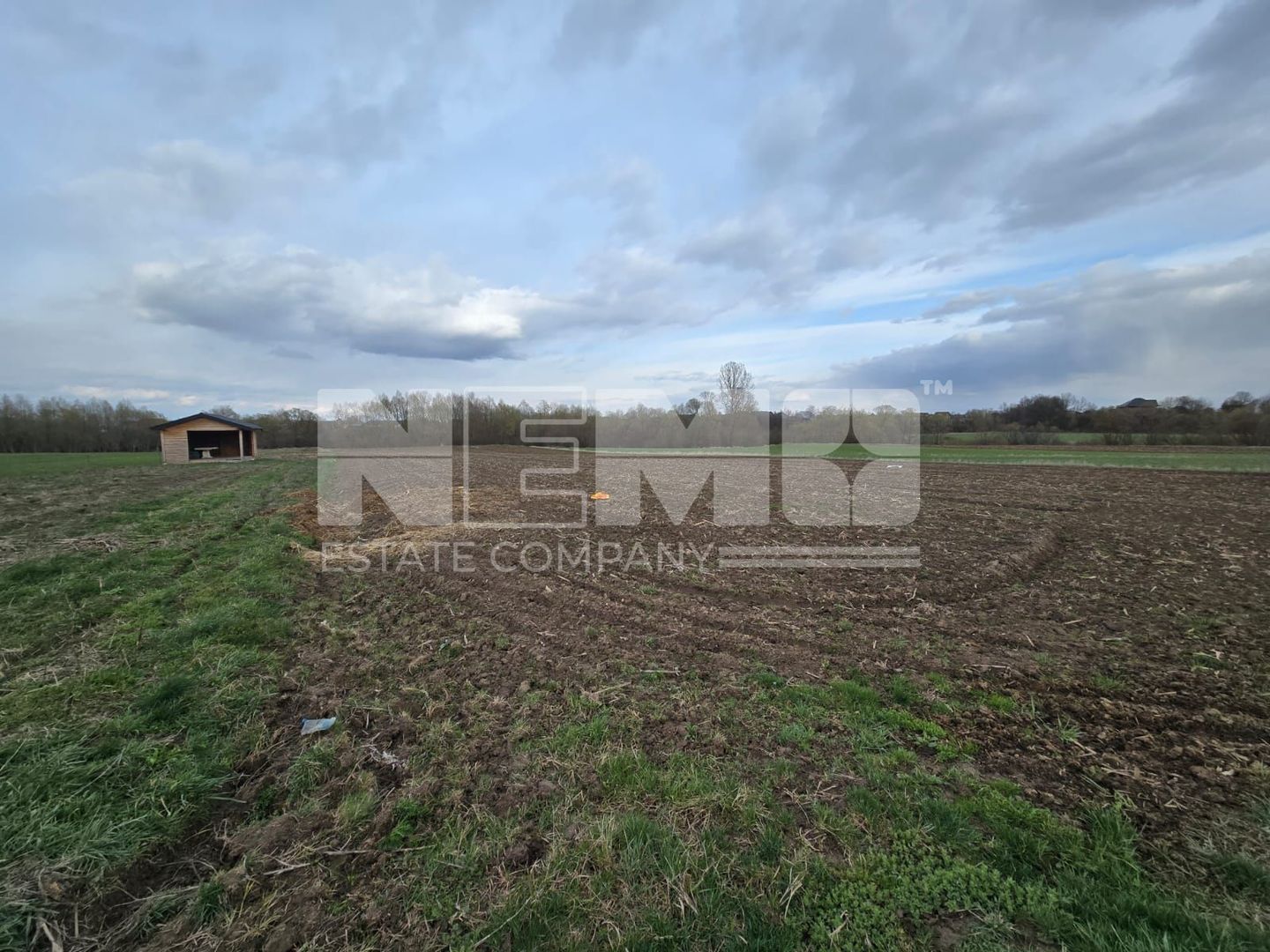 Teren extravilan 29000€ I 33.18 ari I Horodnic - Poză 1