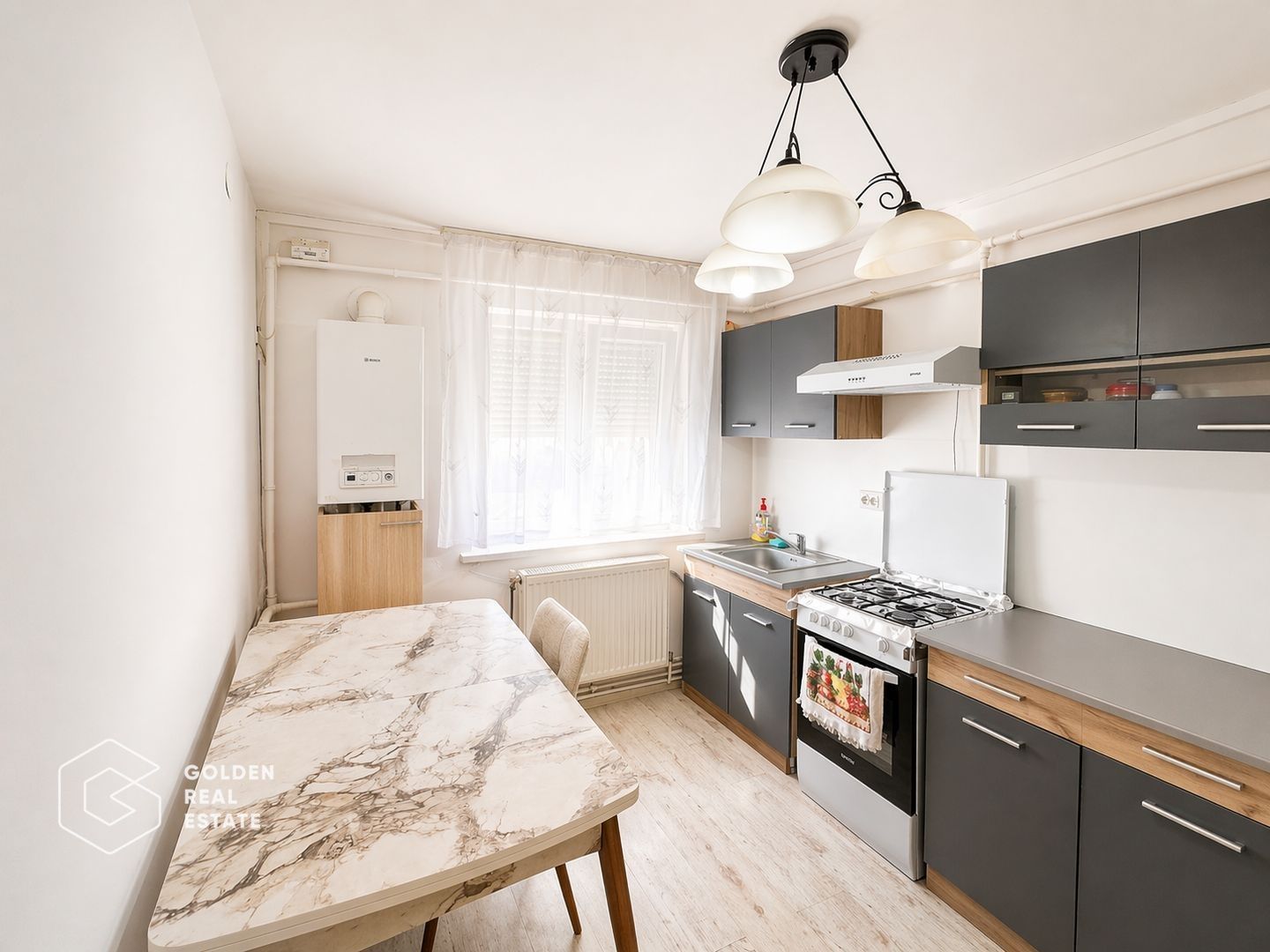 Apartament 2 camere, zona Alfa, etaj 2, bloc 2008, centrala termica - Poză 1