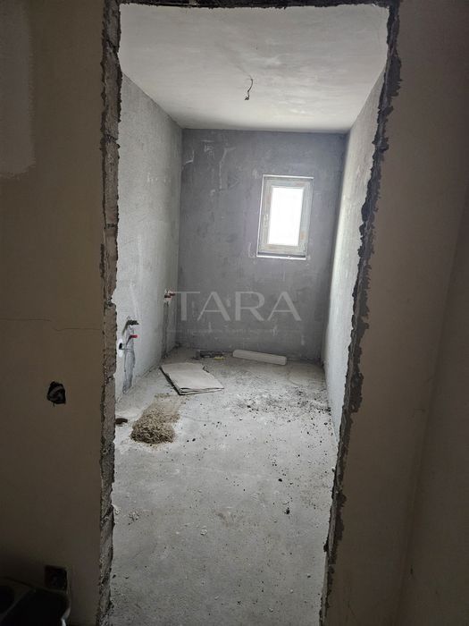 Apartament cu 3 camere decomandat in Floresti. - Poză 3