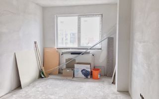 Apartament 2 camere + loc parcare de vanzare , Zona Hotel Europa - Poză 3