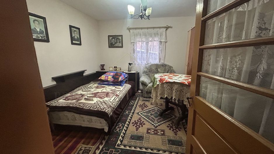 Casă bătrânească în Comuna Brătila - Poză 8