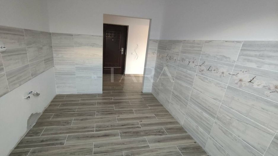 Apartament cu 1 cameră și balcon, mansardă în imobil cu 4 etaje. - Poză 2