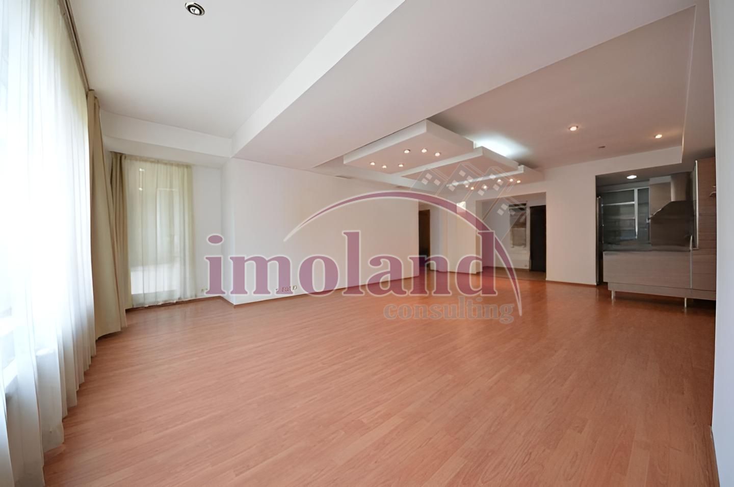 Inchiriere apartament 3 cam 120 mp-Sos. Nordului cu vedere spre Parcul Herastrau - Poză 7