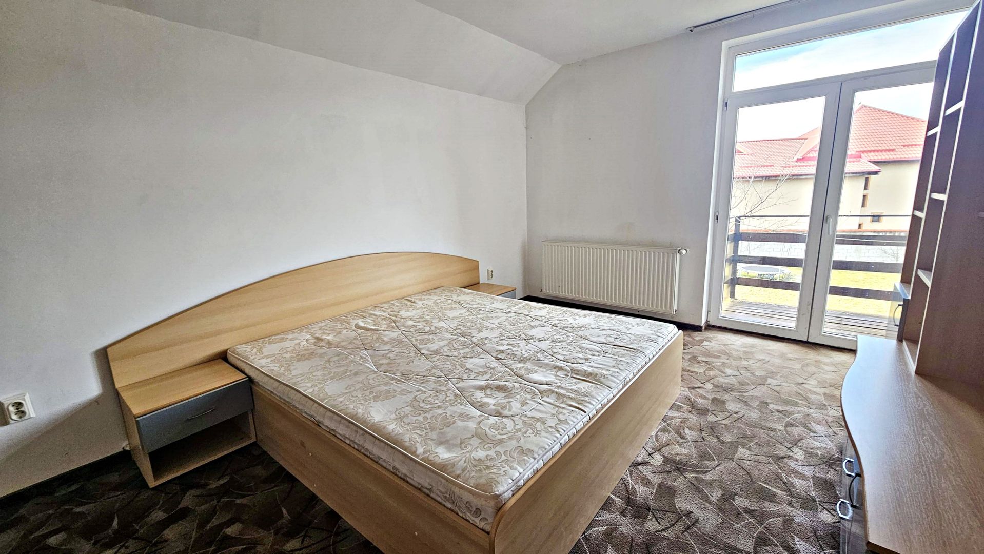 Harman, casa 2006, teren 1000mp, 2 garaje - Poză 7