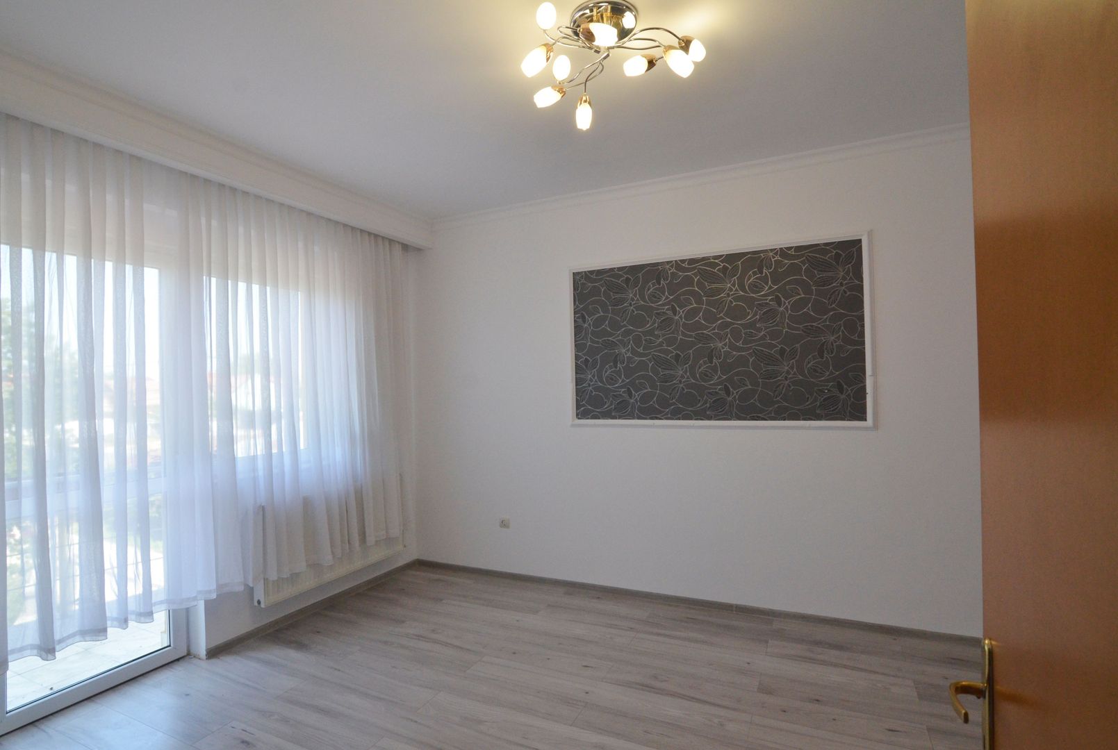 Inchiriem Vila individuala 6 camere cu panouri solare zona Pipera - Poză 21