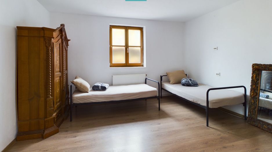 Proprietate imobiliară cu potențial extraordinar! - Poză 14