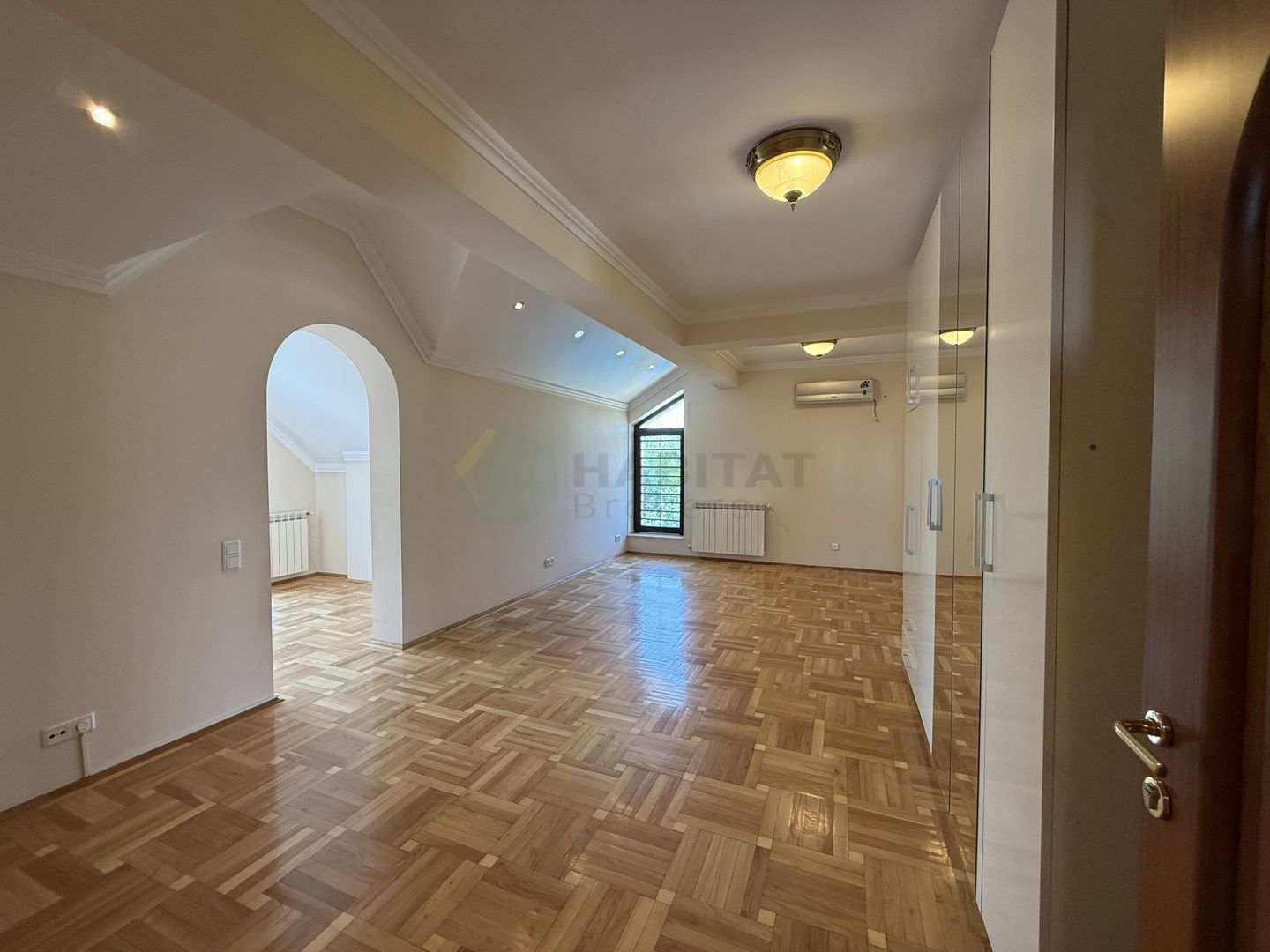 Vila 9 camere cu piscina si teren de 1.000 mp - Poză 29