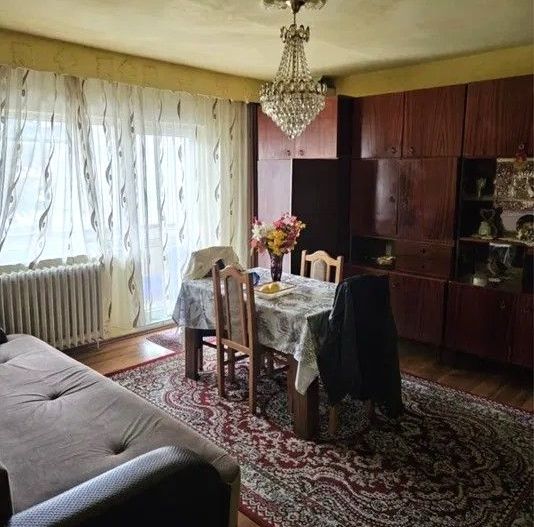 | Apartament cu 4 camere de vanzare | ETAJ 1 | Cartierul Grigorescu | - Poză 1