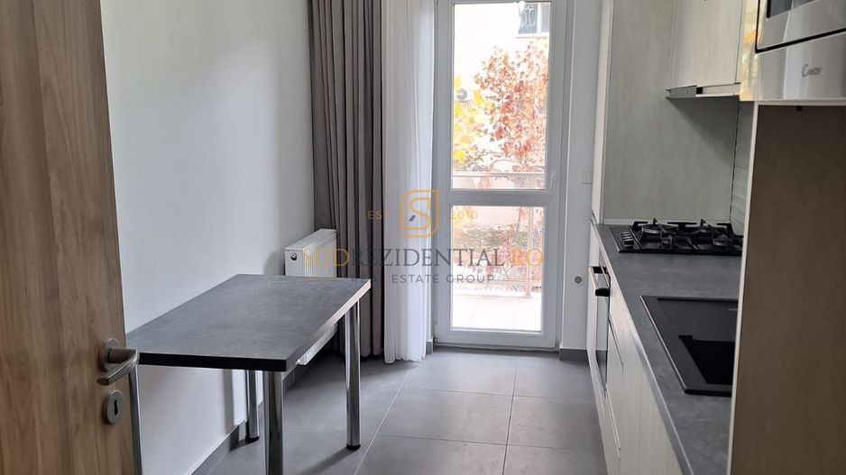 Apartament 2 camere decomandat, mobilat si utilat, loc de parcare - Poză 9