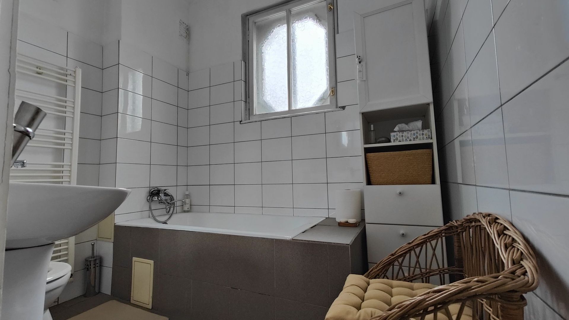 Apartament interbelic elegant cu terasă, pe Vasile Lascăr – lângă Dacia - Poză 15