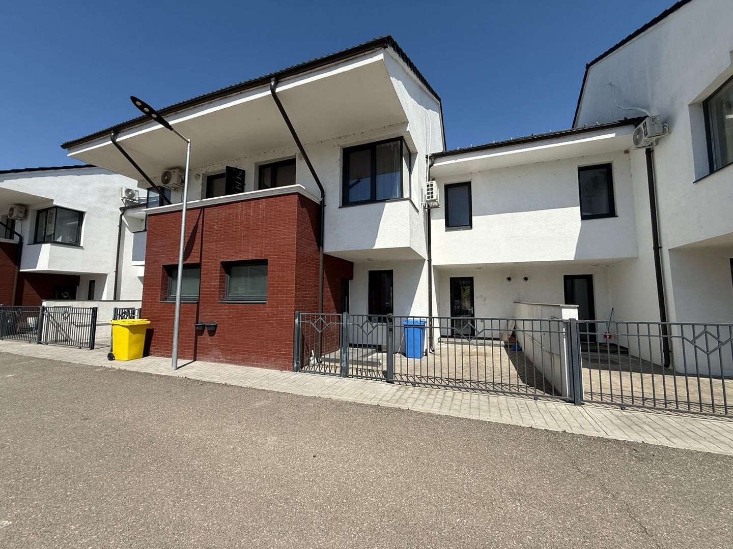 Vila moderna I Otopeni I Locatie Premium - Poză 1