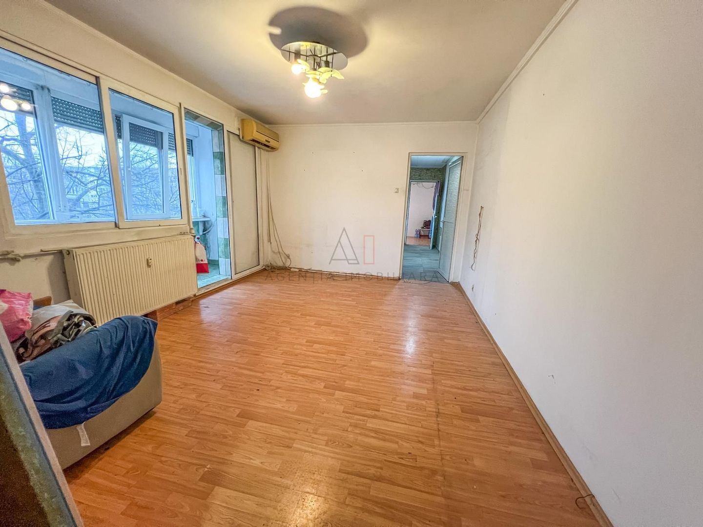 4 Camere Apusului Bloc Anvelopat Posibilitate Centrala - Poză 2