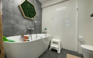 Apartament cu 3 camere de vânzare - Poză 11
