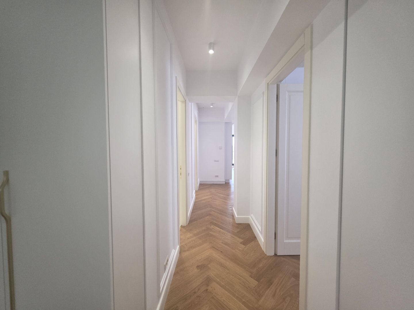 PENTHOUSE luminos |4 camere| TERASĂ 41 MP | parcare subterana | PIPERA - Poză 4