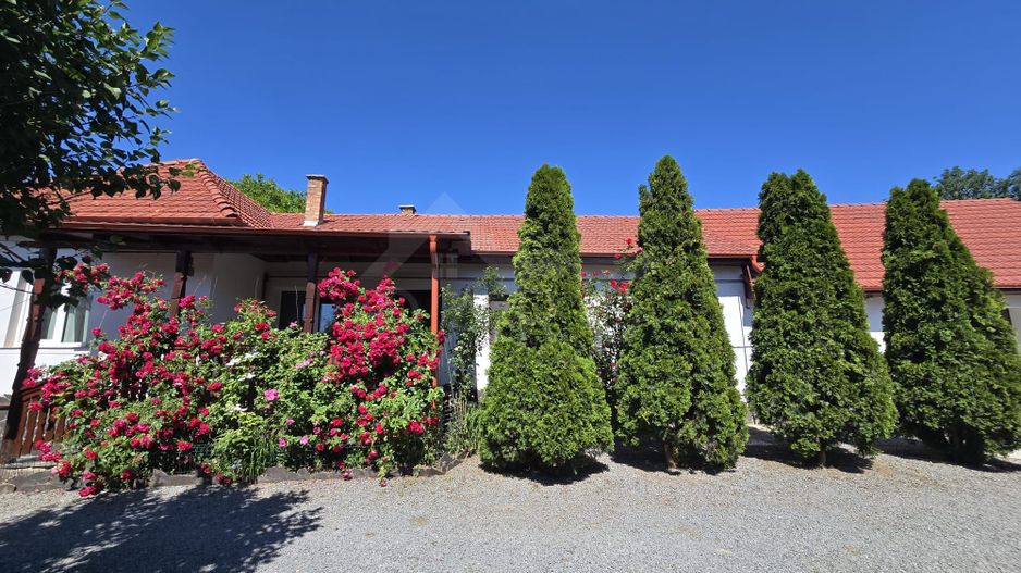 Casa in Livezeni , 140  mp utili , in centrul localitatii . - Poză 20