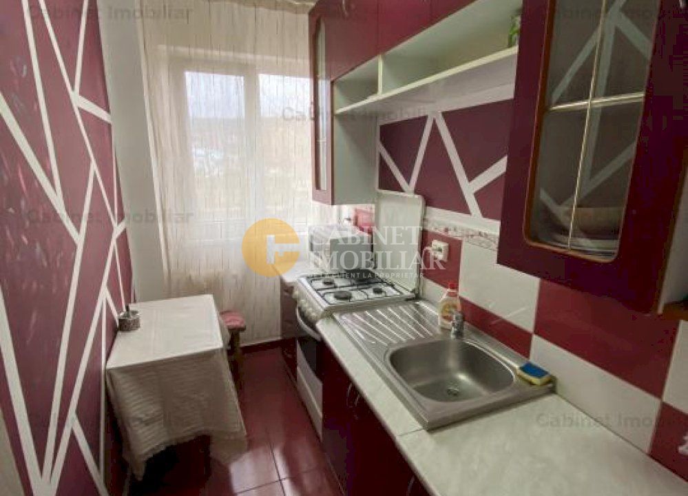 Apartament  1 camera, etajul 2, mobilat si utilat - Poză 4