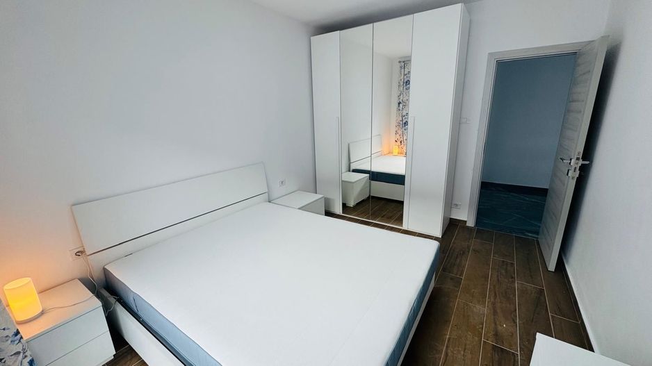 De inchiriat apartament nou, mobilat, 2 camere Gradiste Arad - Poză 9