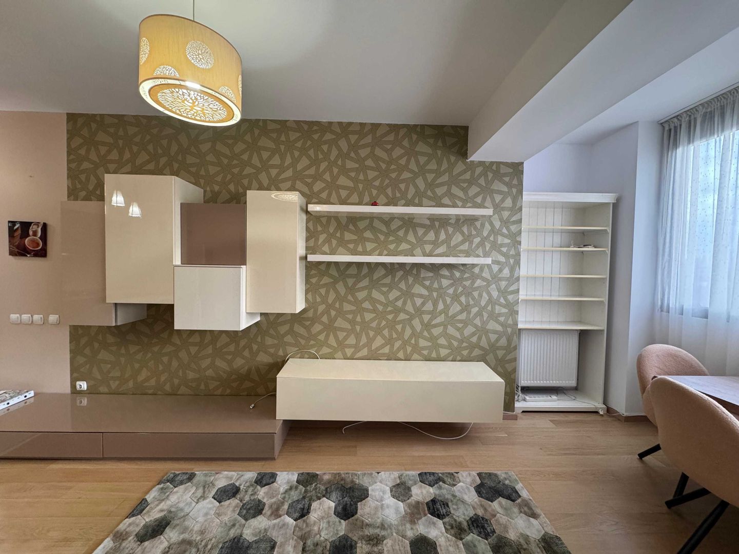 Apartament 3 camere LUX, 2 băi, 2 balcoane, centrală, parcare inclusă, boxă - Poză 3