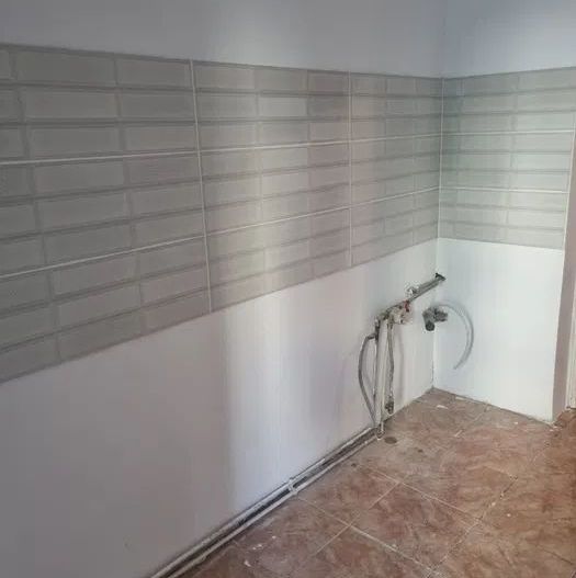 APARTAMENT 2 CAMERE DECOMANDAT CENTRALA PROPRIE BLOC 1982 GHENCEA - Poză 2