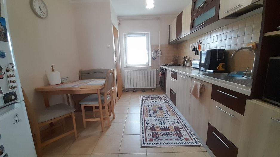 Apartament spatios cu patru camere zona -Bucovina - Poză 9