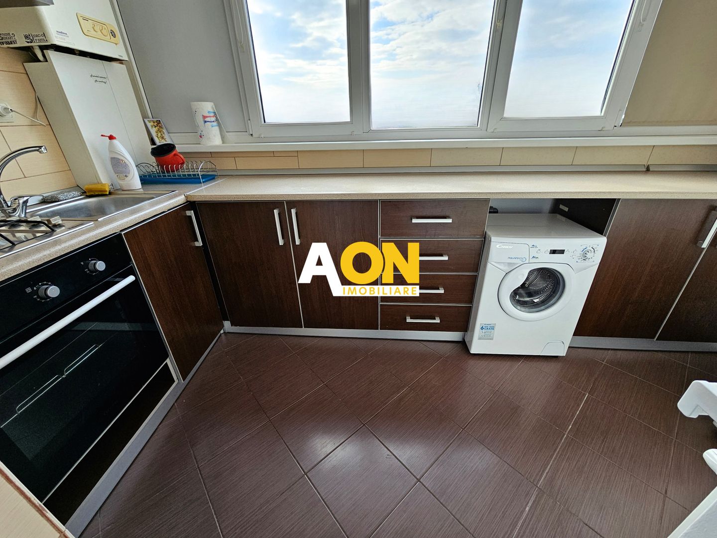 Apartament 2 camere, decomandat, mobilat, utilat, etaj 2, Centru - Poză 5