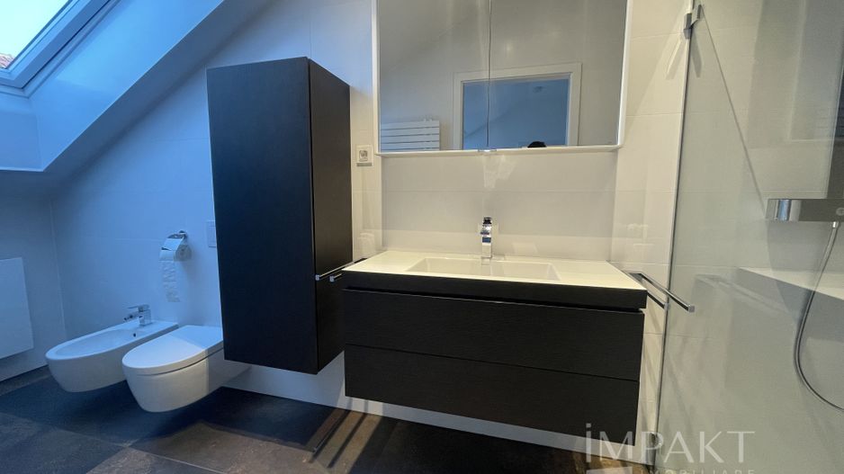 Casă de închiriat cu finisaje de excepție în Zona Semicentrală - Poză 11