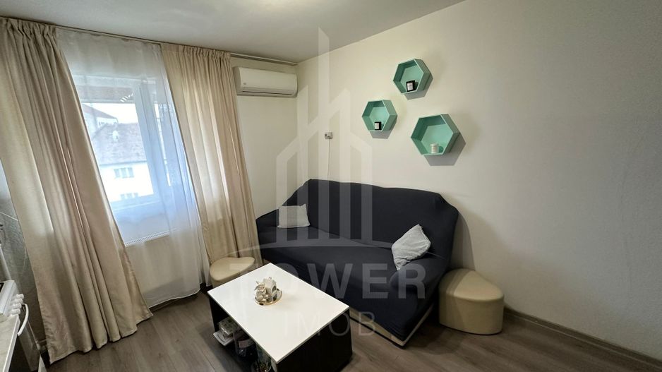 Apartament la mansardă complet mobilat și utilat Terezian - Poză 5