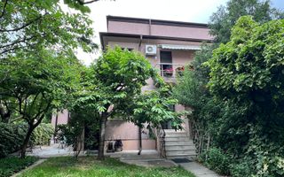 Apartament in vila cu 5 camere si curte proprie | Domenii - Casin - Poză 1
