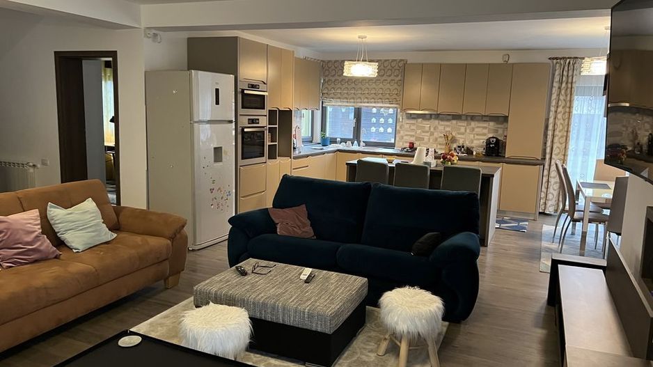 Vand Vila  Valea Lupului.1100mp - Poză 3