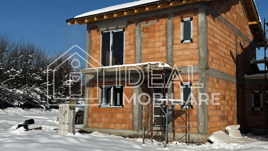 Casa Single cu teren in zona Bazinul de Apa - Poză 1