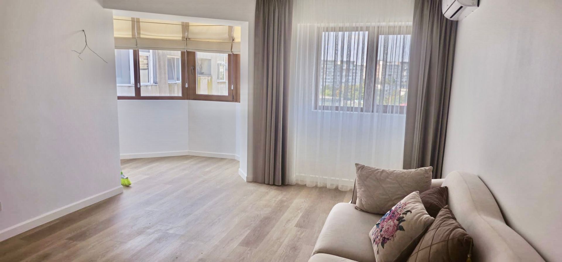 Exclusivitate - Apartament 3 camere, 92 mp - Faleza Dunarii - Poză 10