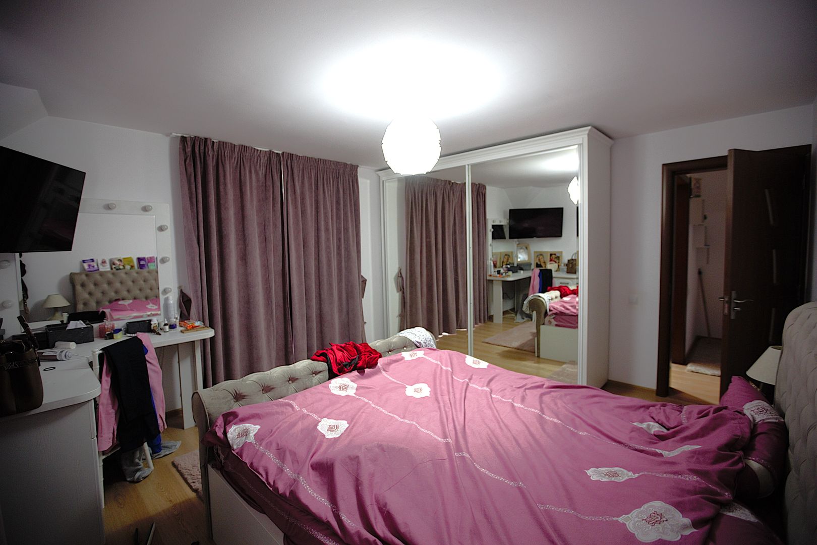 Vila moderna, Izvor - Poză 7