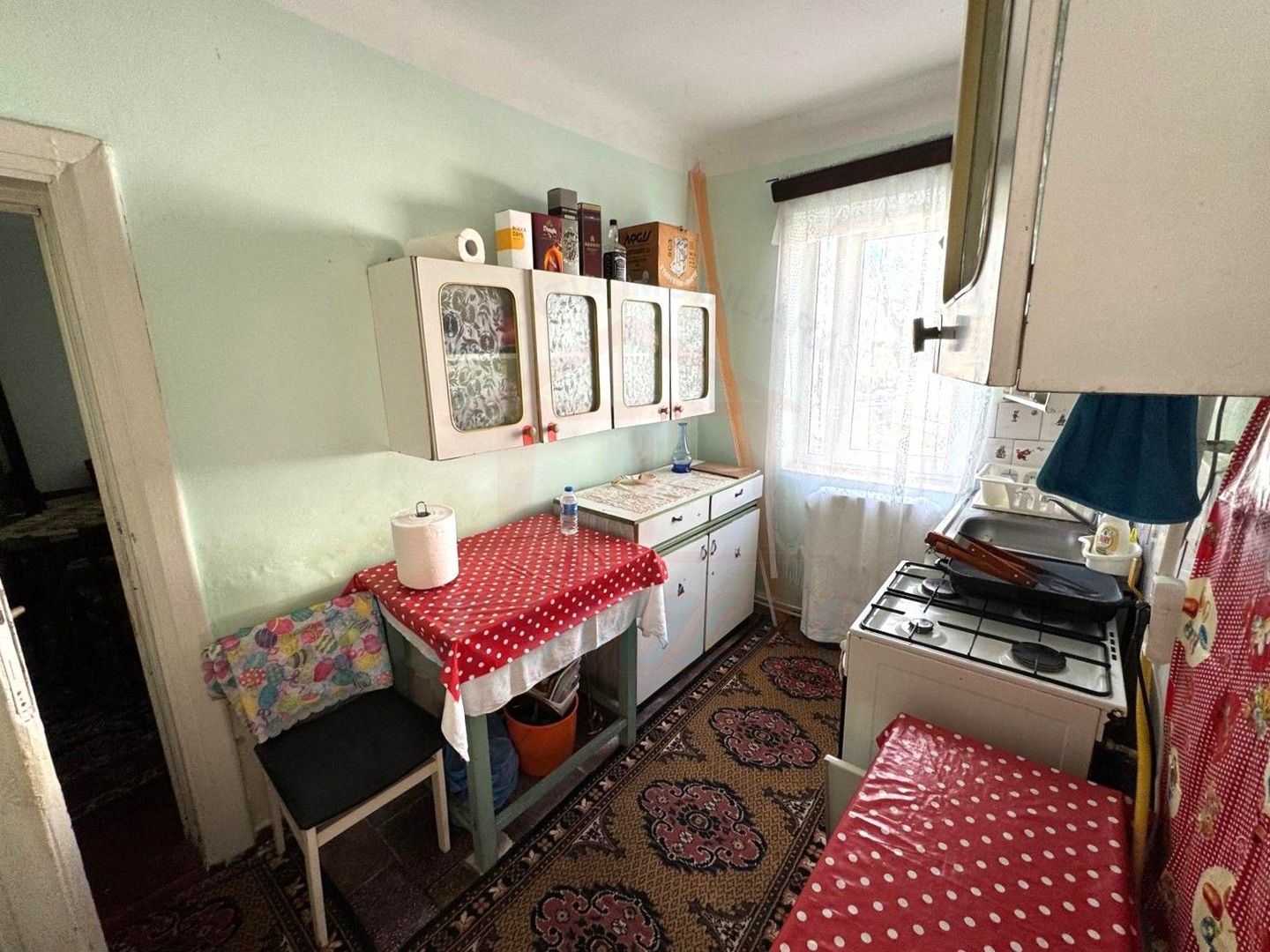 Casă cu arhitectură pragmatică în zona Port - Poză 6