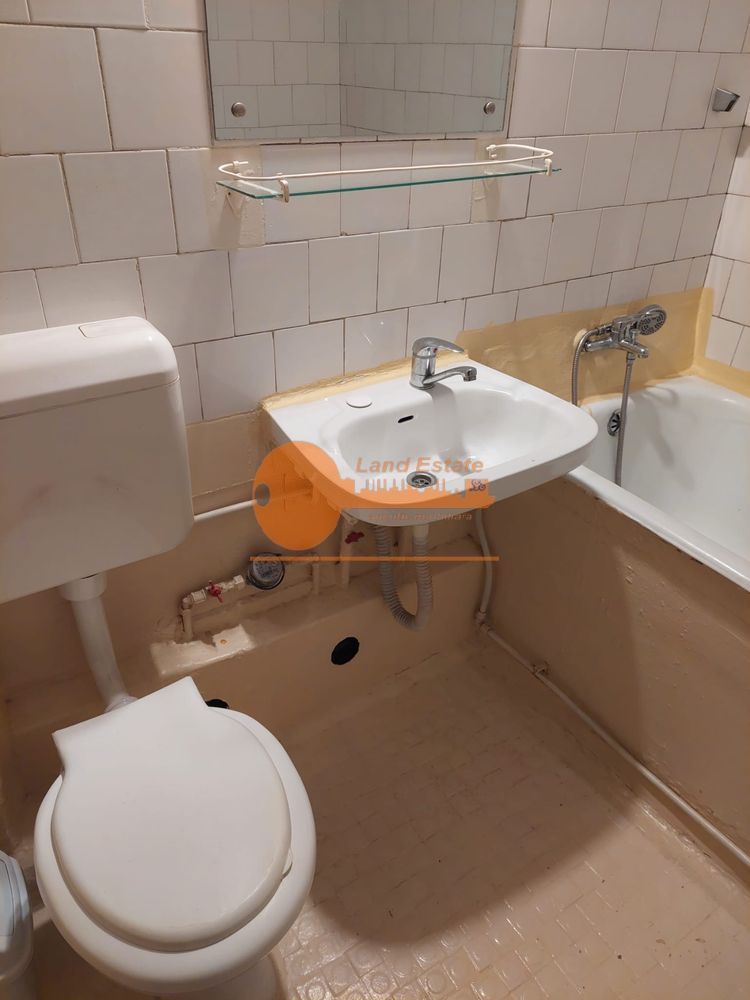 Apartament cu 3 camere in zona Rahova - Poză 5