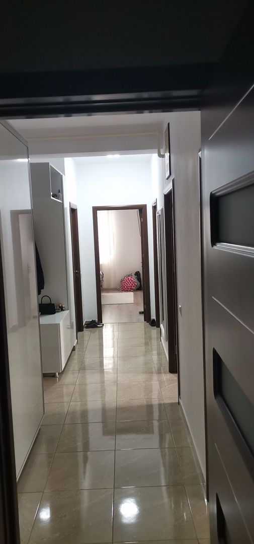 Vânzare apartament 3 camere confort 1 - Poză 4