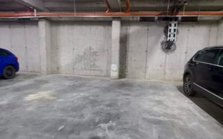 Apartament cu 3 camere – 13 Decembrie,  Coresi la 5 minute pe jos. - Poză 17