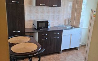 Vanzare ap 2 camere zona restaurante bd. Decebal vedere pe bulevard - Poză 4