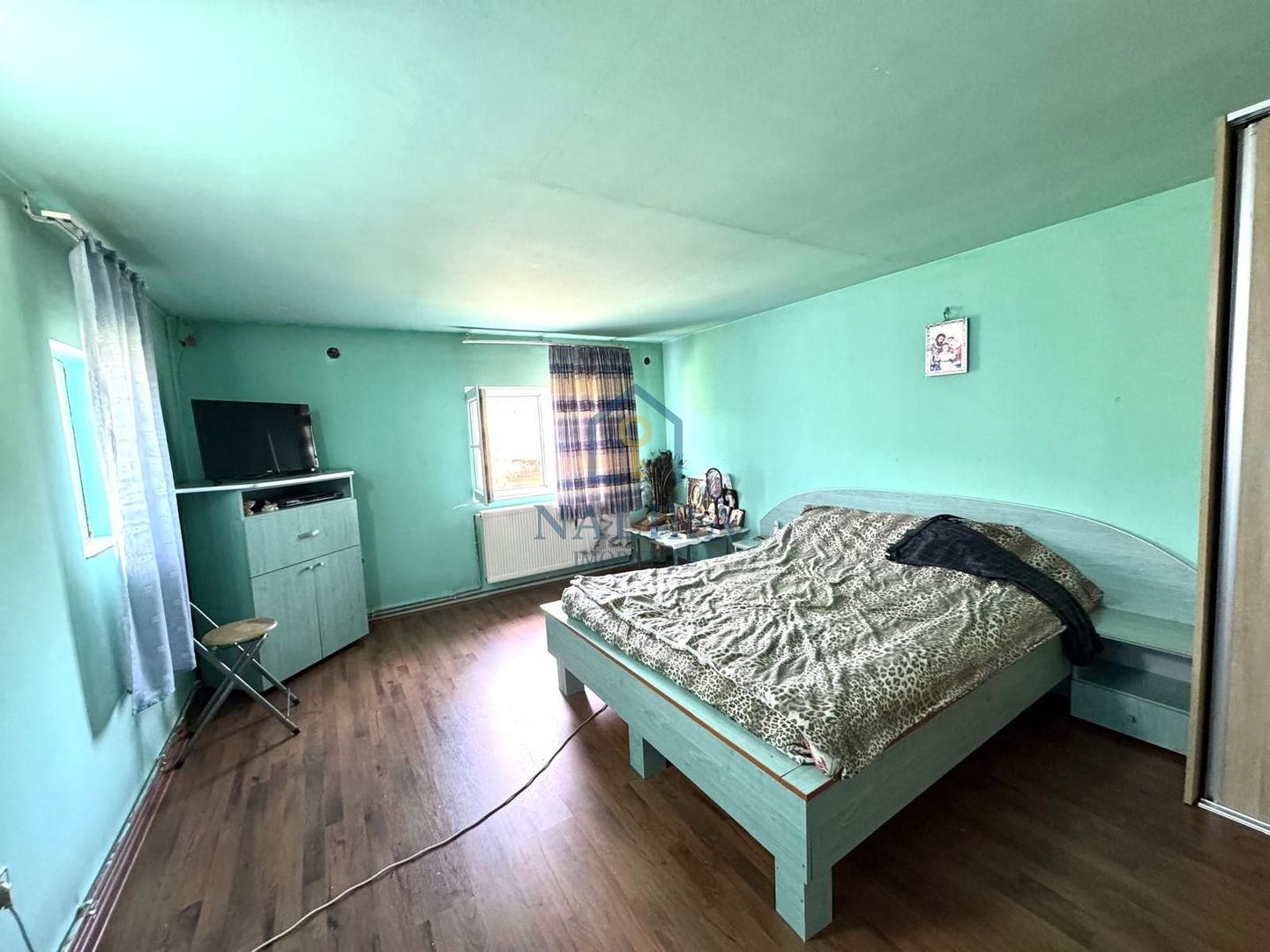 Casa spatioasa cu zona amenajata pentru ferma Cicarlau - Poză 14