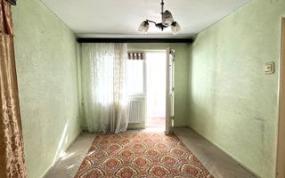 🏡 Apartament 2 camere, etaj 3, stradal – zonă excelentă Micro 40 - Poză 2