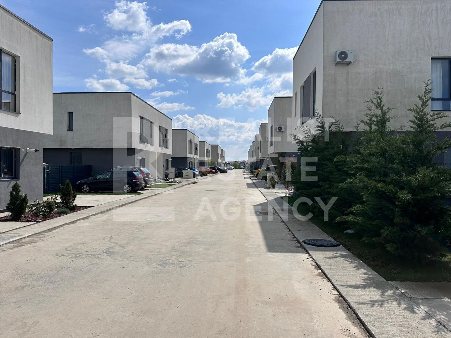 Vila individuală | Tunari | Gradina | Garaj - Poză 4