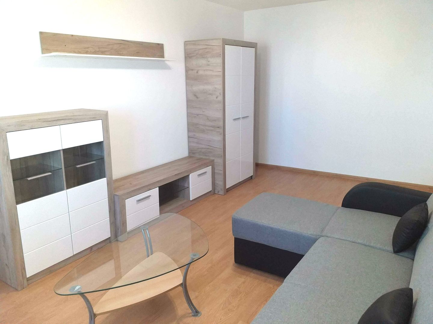 2 camere decomandat renovat complet, 5 minute metrou Costin Georgian - Poză 1