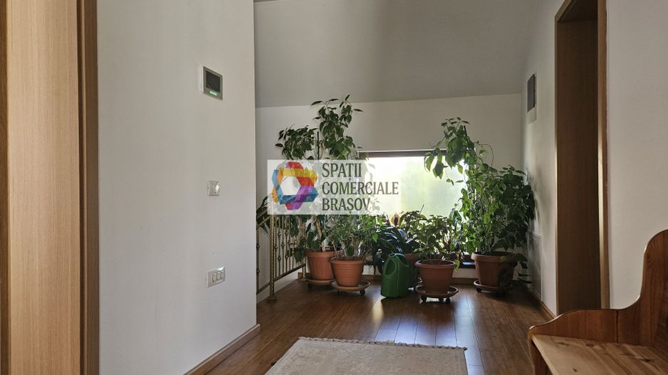 Casă individuala 5 camere de vânzare - zona Tractorul, Coresi - 270 mp - # plus - Poză 21