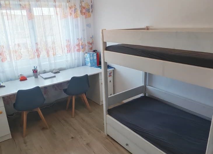 Apartament renovat 3 camere Dec 72 mp Dacia 131999 euro - Poză 5