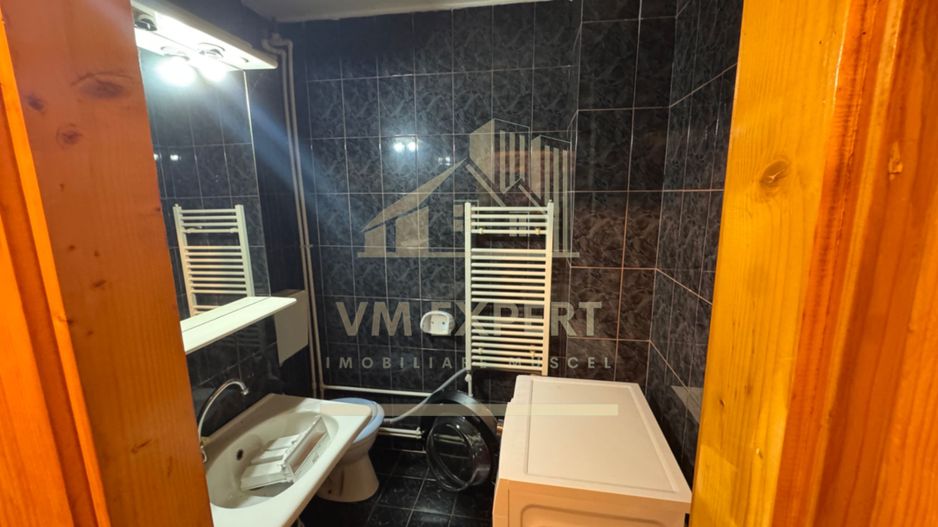 APARTAMENT 3 CAMERE DECOMANDAT PARTER VIȘOI CAMPULUNG - Poză 5